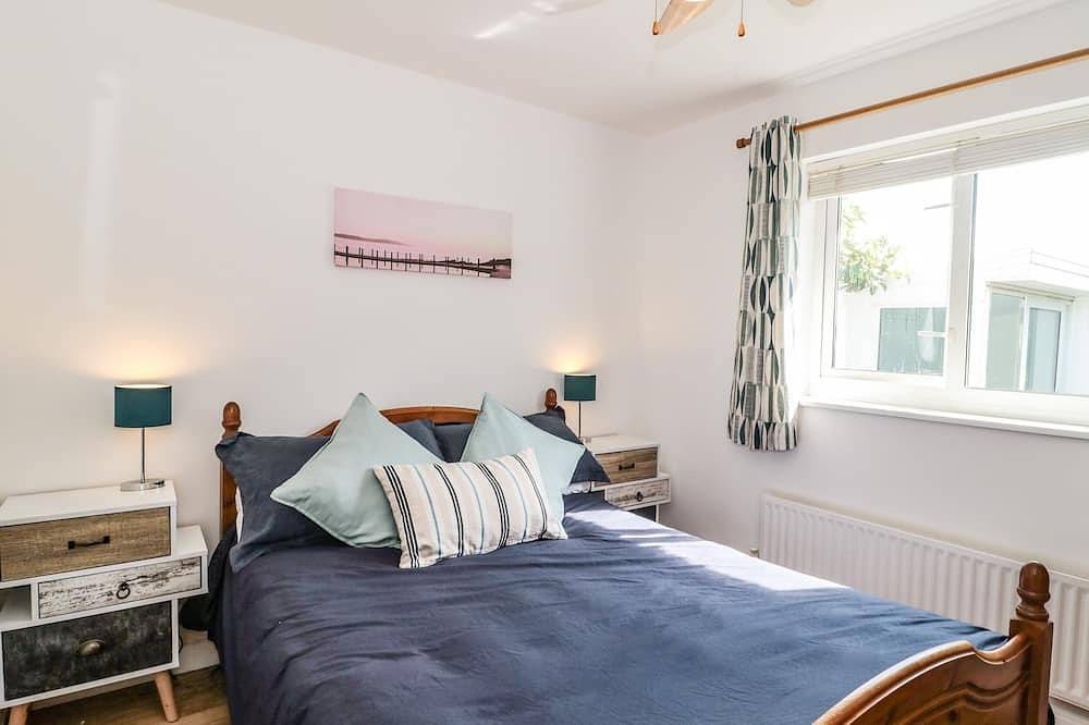 Tilly’S Cottage, pet friendly, character holiday cottage in Kewstoke in Kewstoke, Nord Somerset