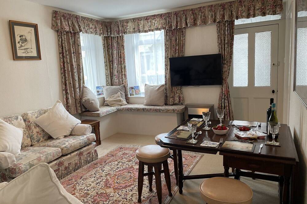 Central location, Its our home away from home unique, cosy and charming. in Boat of Garten, Cairngorms National Park