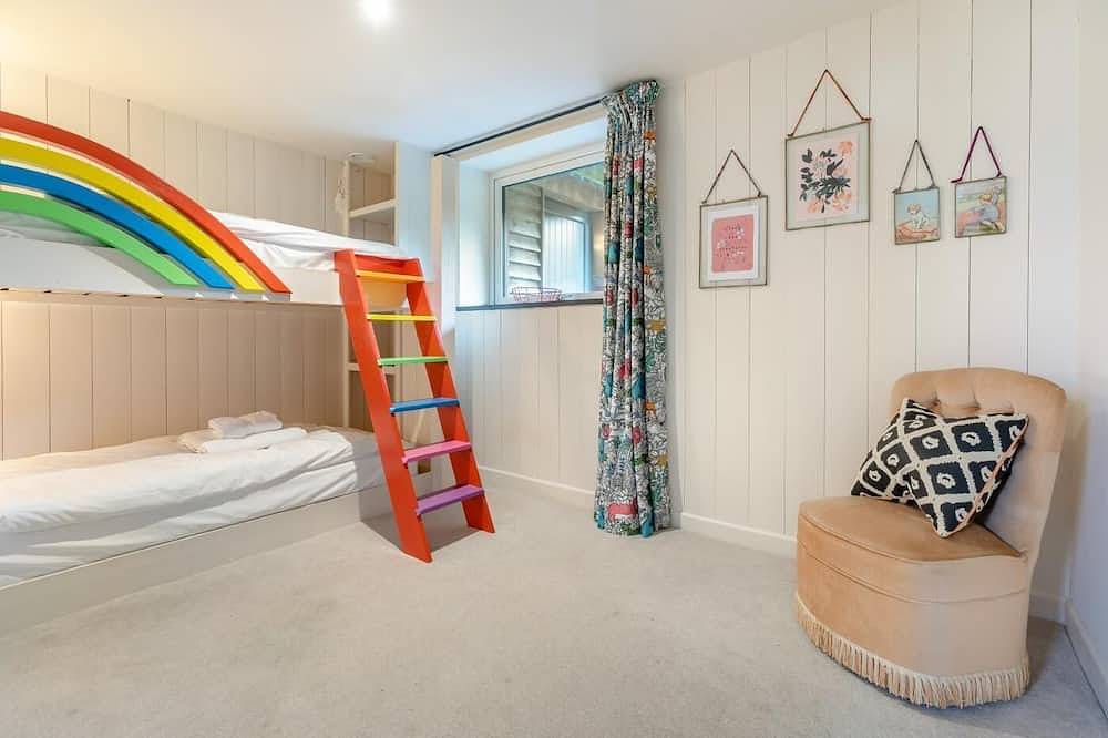 2 Bed in Tregurrian, Watergate Bay (oc-m42749) in Watergate Bay, Newquay