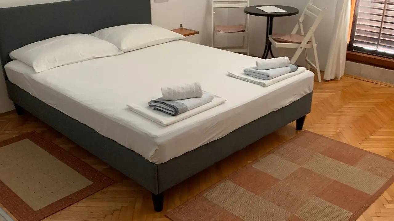 Hel ferieleilighet, Ferienwohnung für 2 Personen (25 m²) in Baska Voda in Baska Voda, Makarska Riviera