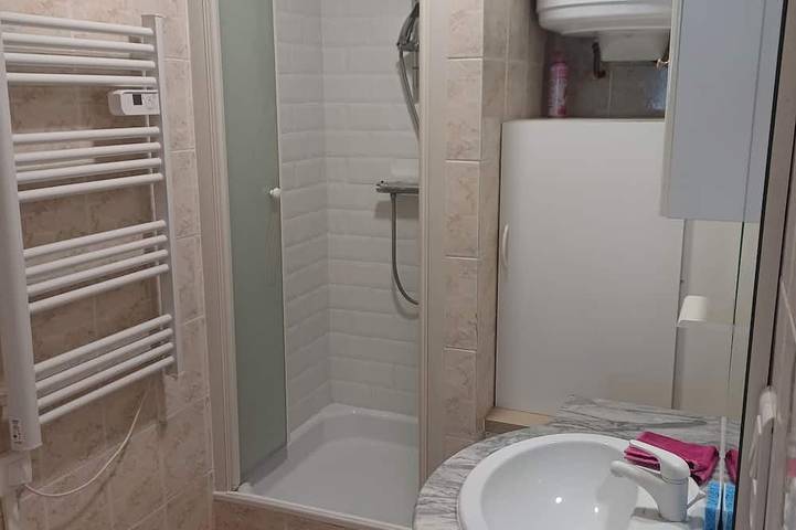 Location de vacances pour 3 personnes, avec piscine à Moulins - 3