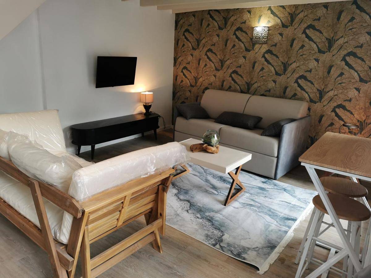 One-Bedroom House in Saint-Prest, Région de Chartres