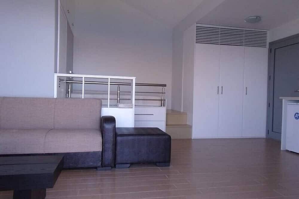 Ganze Wohnung, Schöne Wohnung mit Panoramablick auf die Ägäis und Telendos in Mirties, Kalymnos