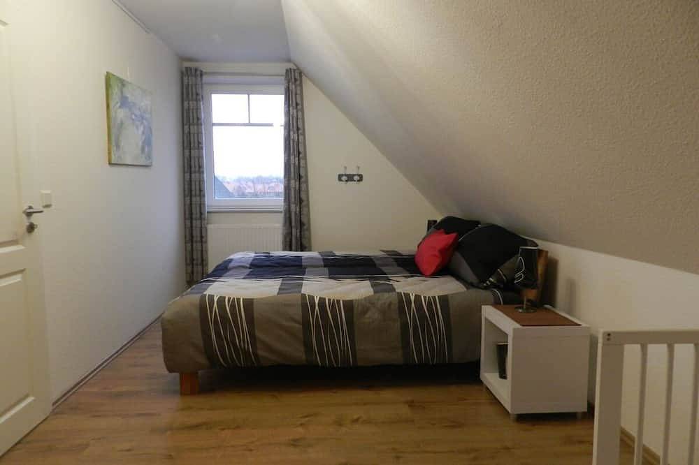 Nordseeküste, charmantes Friesenhaus am alten Deich mit Sauna, Kamin, Strandkorb in Hooksiel, Wangerland