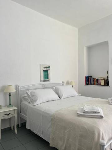 Gîte pour 2 personnes, avec terrasse dans Myrtos