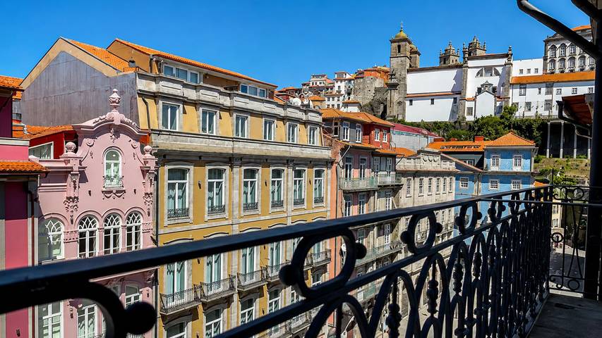 Apartamento entero, Historic Ribeira Riverside Flat by LovelyStay in Sé (Porto), Distrito de Porto