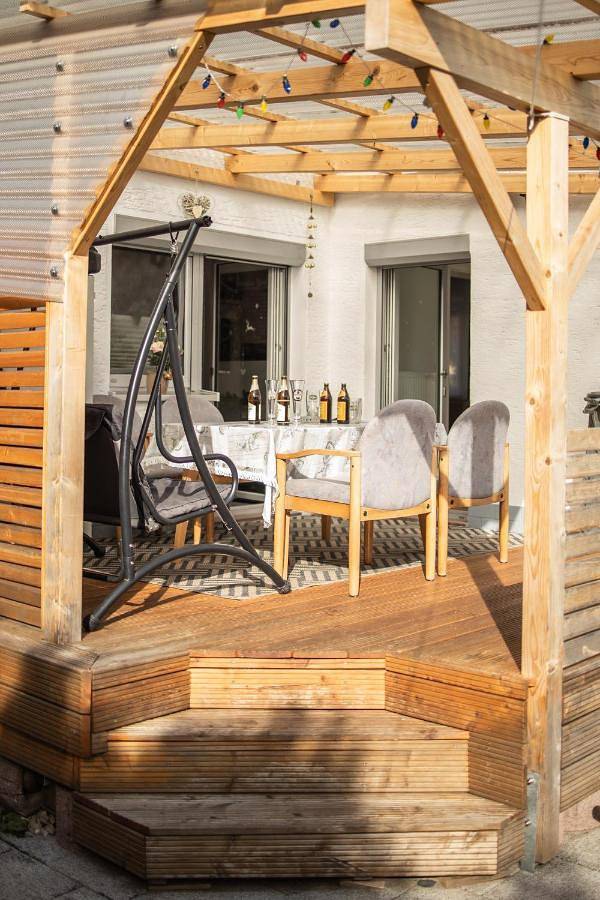 Apartamento de vacaciones para 12 personas, con jardín además de piscina y vistas, Familias con niños - 1