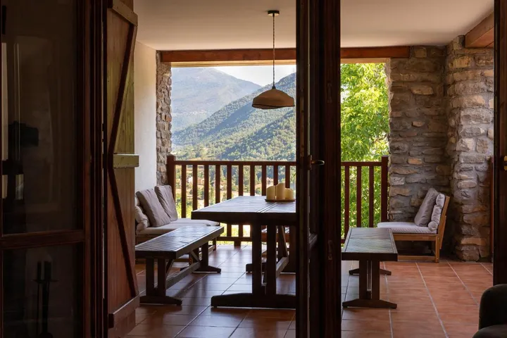 Ferienhaus für 9 Personen, mit Balkon und Ausblick - 1