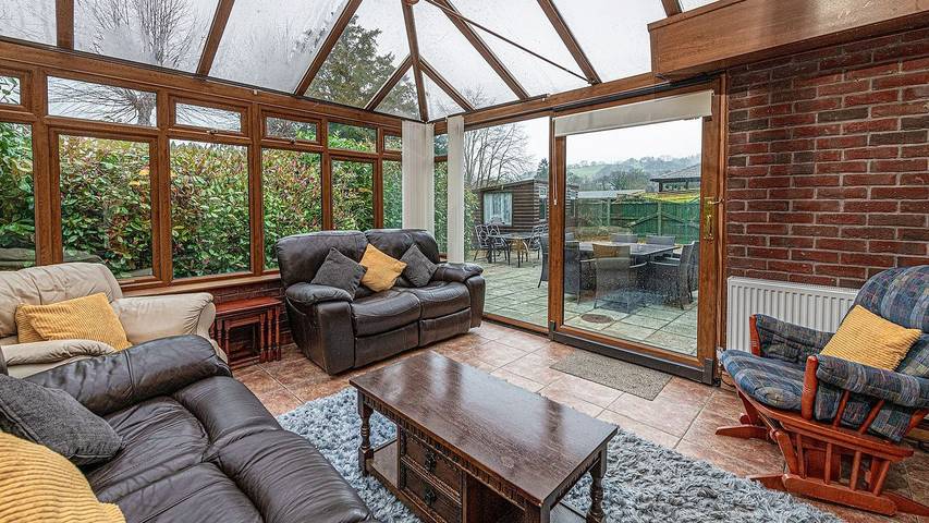 Holiday rental for 10 people, with garden in Llangollen