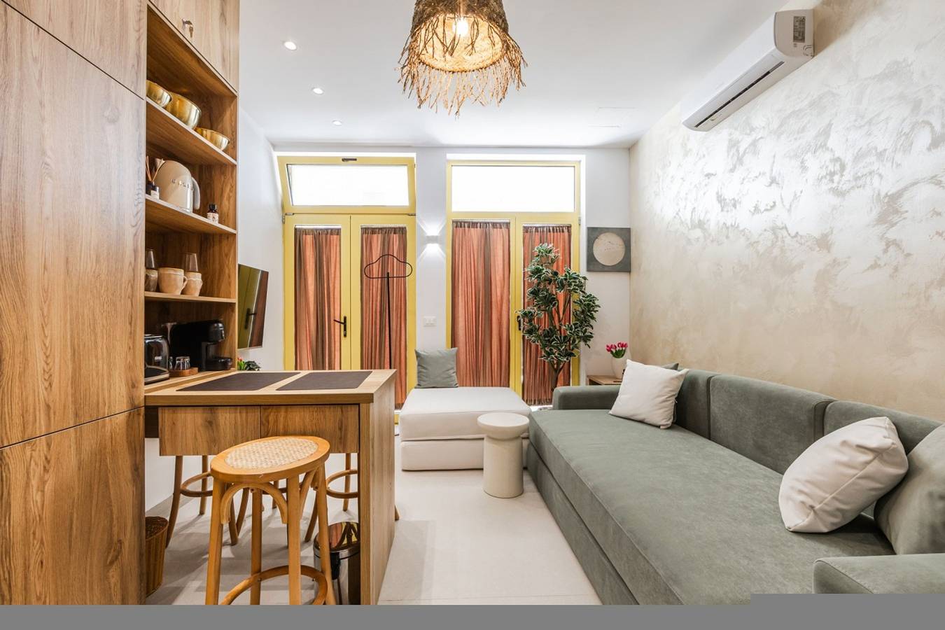Ganze Wohnung, Noon Properties 1 | Beachside 1Br in Dhërmi in Dhërmi, Himarë