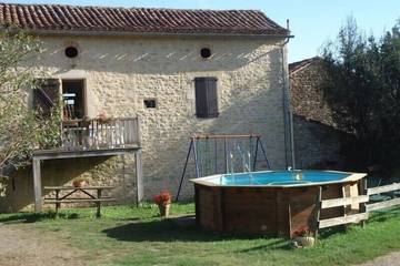 Gîte pour 7 personnes, avec balcon, animaux acceptés à Varen