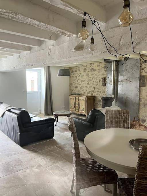 Location de vacances pour 4 personnes, animaux acceptés à Mailhac-sur-Benaize - 3