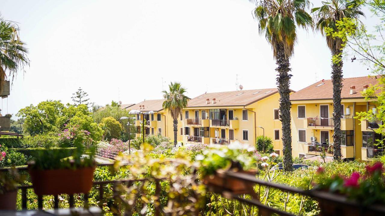 Appartamento intero, Av Apartment in Cannizzaro, Aci Castello