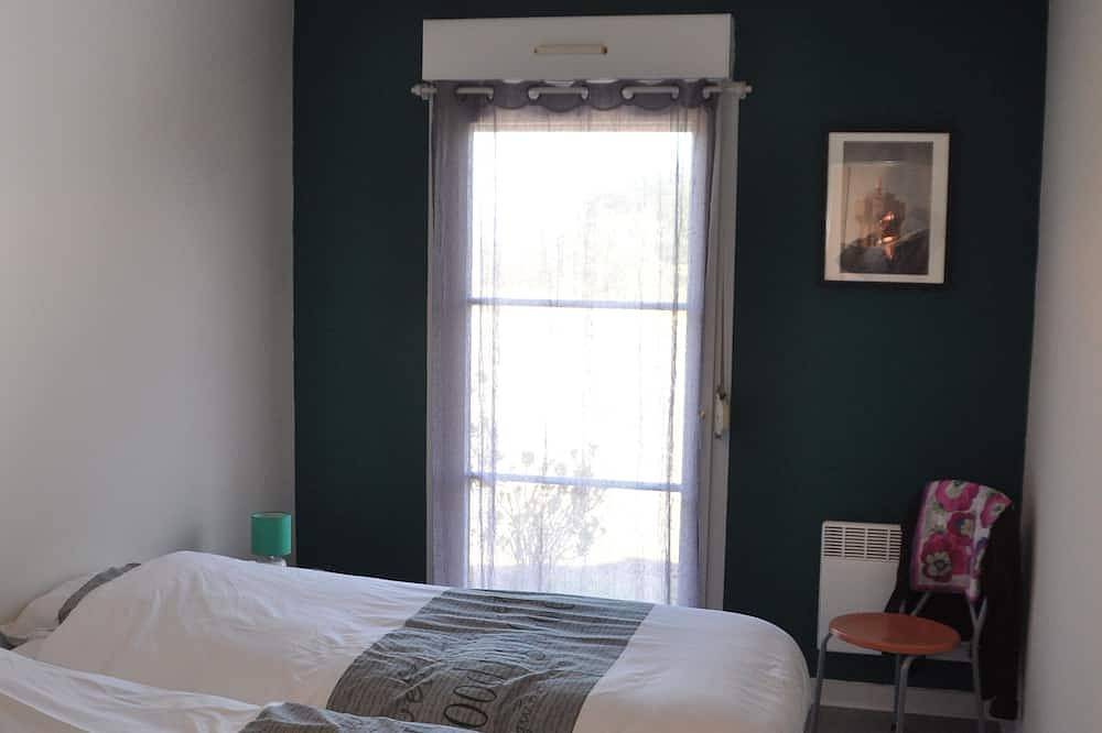 Spacious House With A View To Sea At The Cotes De Granit Rose in Trévou-Tréguignec, Pink Granite Coast