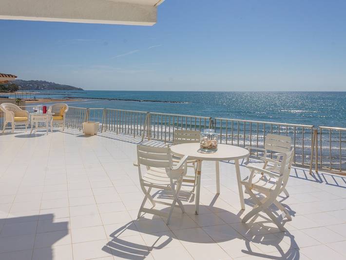 Casa de vacaciones para 8 personas, con Terraza y Jardín en Benicasim