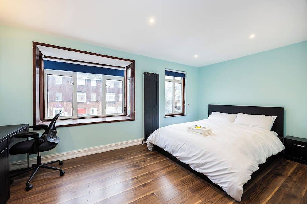 Apartamento entero, Private Garden & Parking | Entire Home Thamesmead in Bexley, Londres