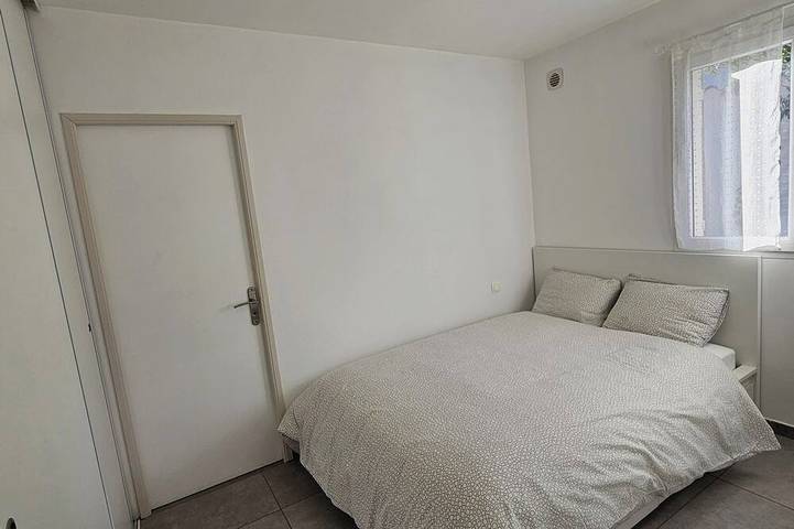 Location de vacances pour 6 personnes, avec terrasse et jardin dans Sainte-Lucie de Porto-Vecchio - 4