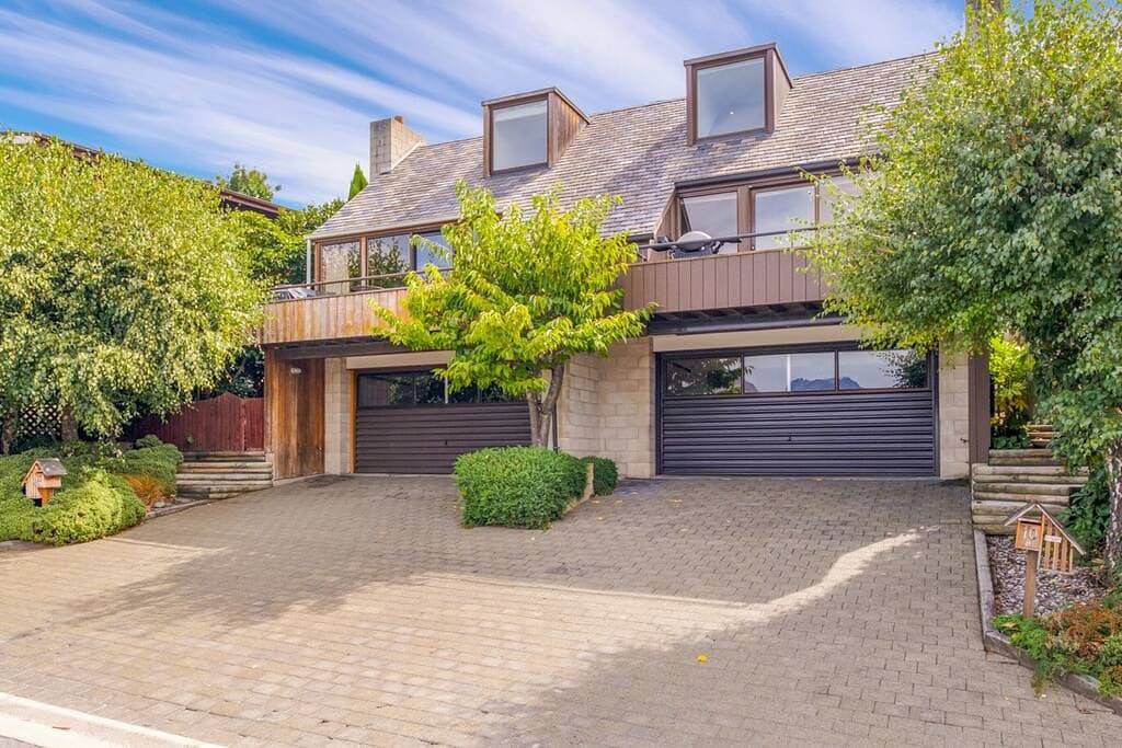 Ganze Wohnung, Panoramablick | In der Nähe der Stadt | Alpines Ambiente mit modernem Komfort in Queenstown, Otago