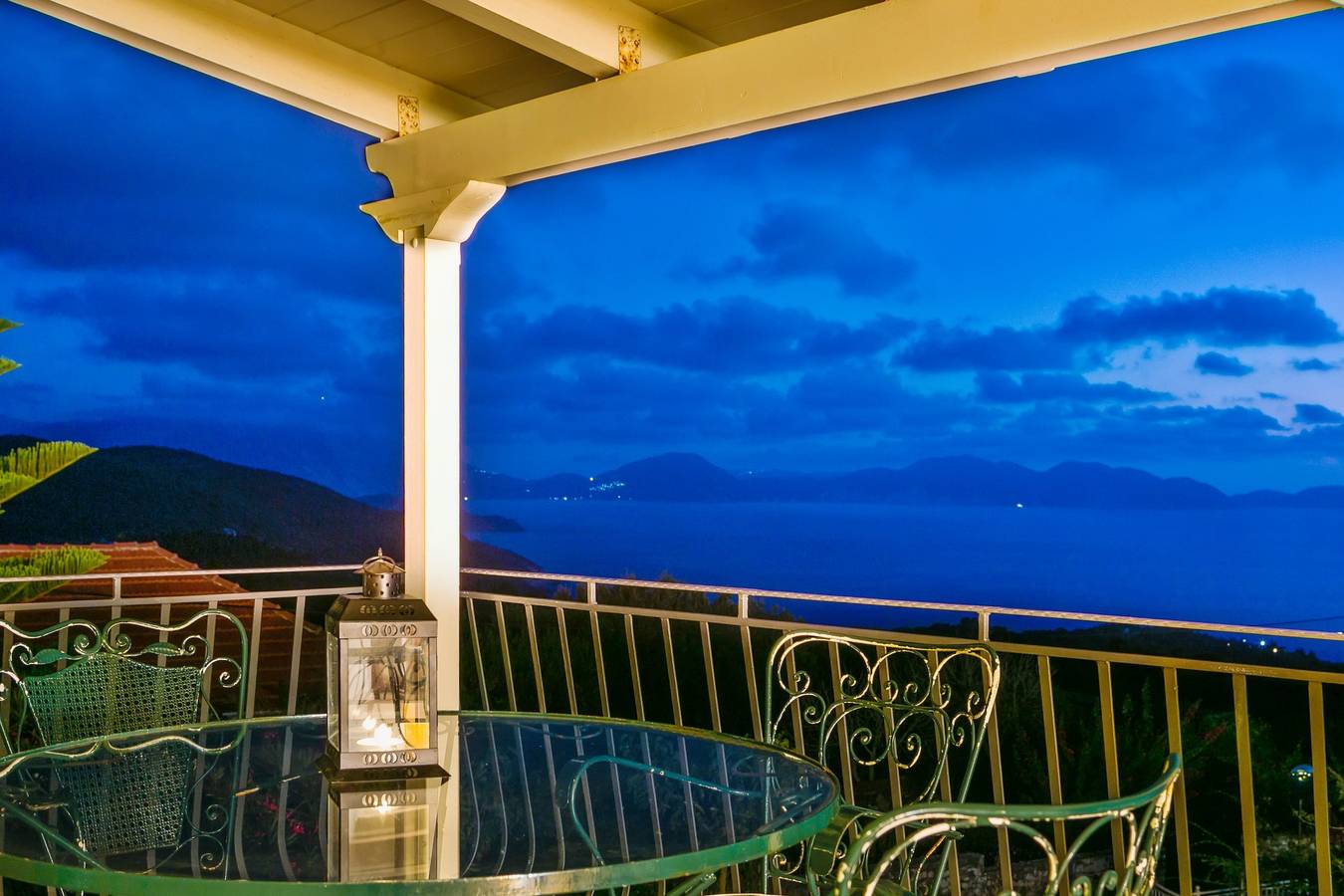 Apartamento entero, Apartamento Espacioso con Vista al Mar en Tzamarelata - 90 m² in Cefalonia