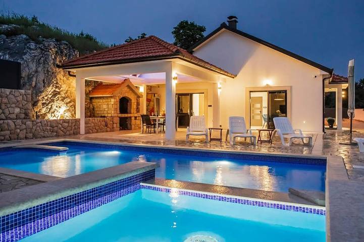 Ferienhaus für 10 Personen, mit Pool - 1