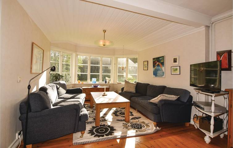 Ferienhaus für 7 Personen mit Garten in Dalsland