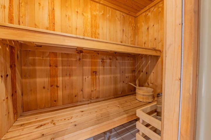 Ganze Wohnung, Le Cristal Mb1 Mont-Blanc View, Pool, Private Sauna & Parking in Argentière, Chamonix