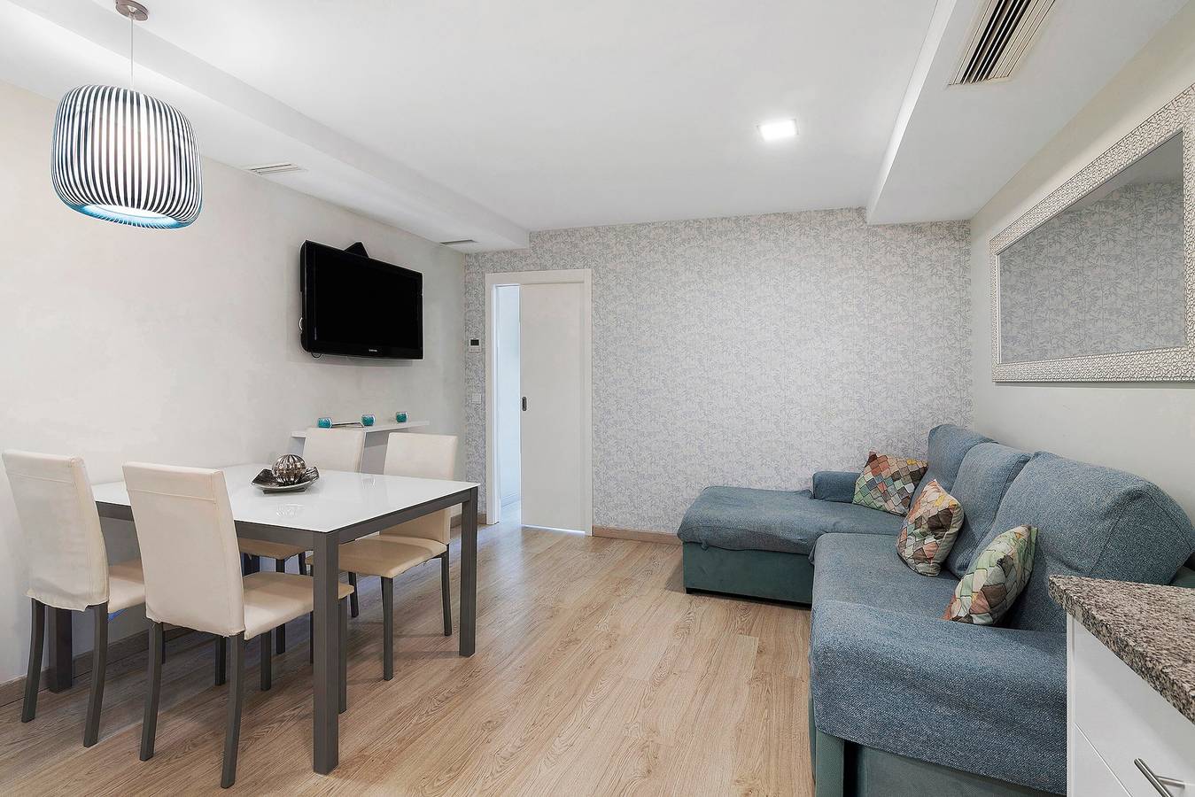 Entire apartment, Apartment 'Aquamar' with Sea View, Wi-Fi and Air Conditioning in Albufeira, Faro District
