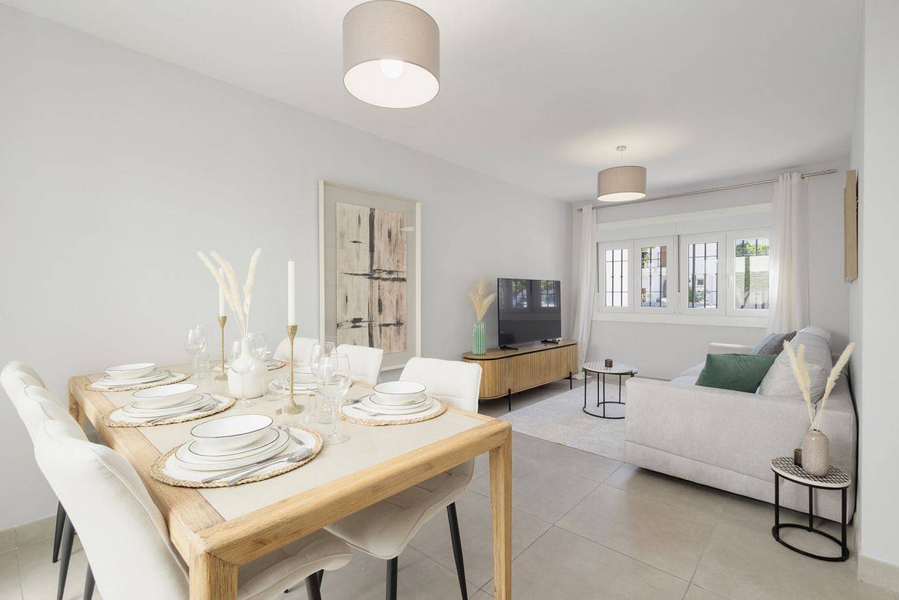 Entire apartment, Modern holiday home next to La Cala de Mijas beach – Family friendly in Playa de La Cala - El Torreón (Mijas), Mijas