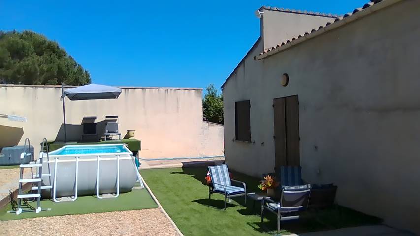 Maison de vacances pour 6 personnes, avec jacuzzi et jardin à Montagnac