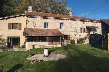 Gîte pour 4 personnes, avec jardin dans Sousceyrac-en-Quercy