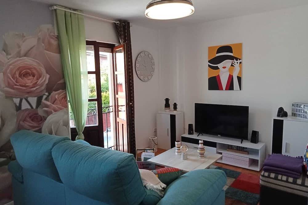 Entire apartment, Coquetty Housing In Santander Bay in El Astillero, Cantabrian Coast