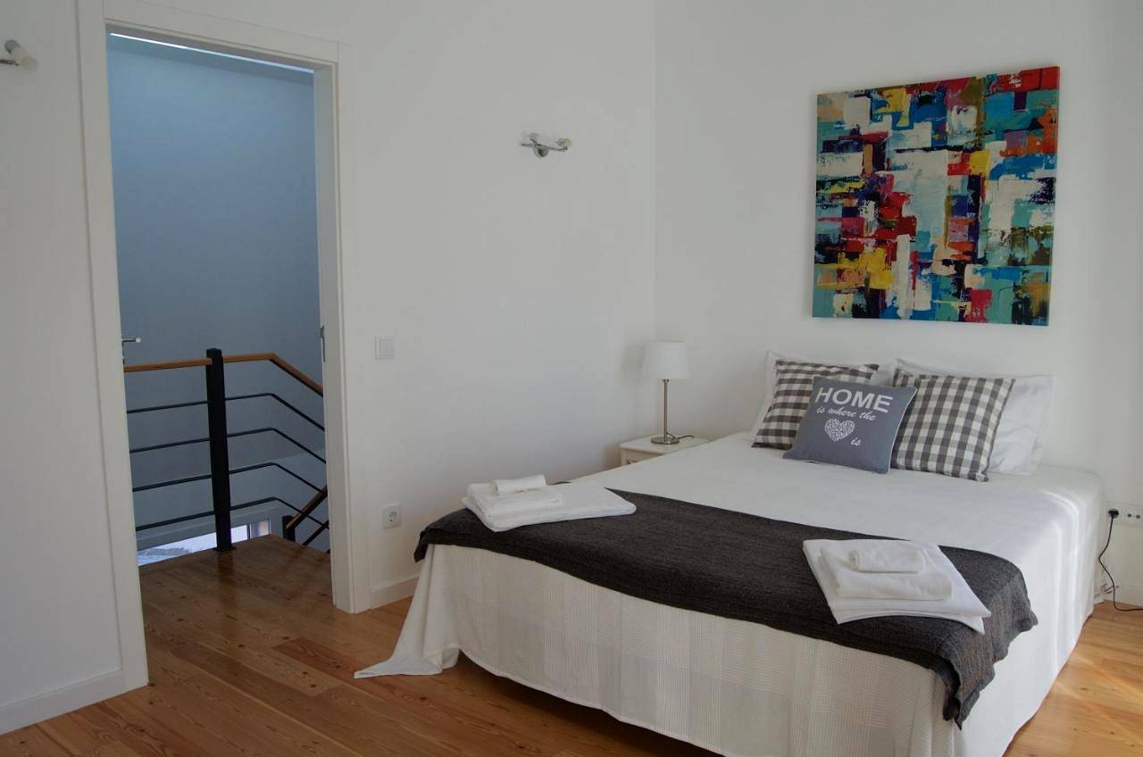 Three-Bedroom House in Cascais e Estoril, Costa de Lisboa