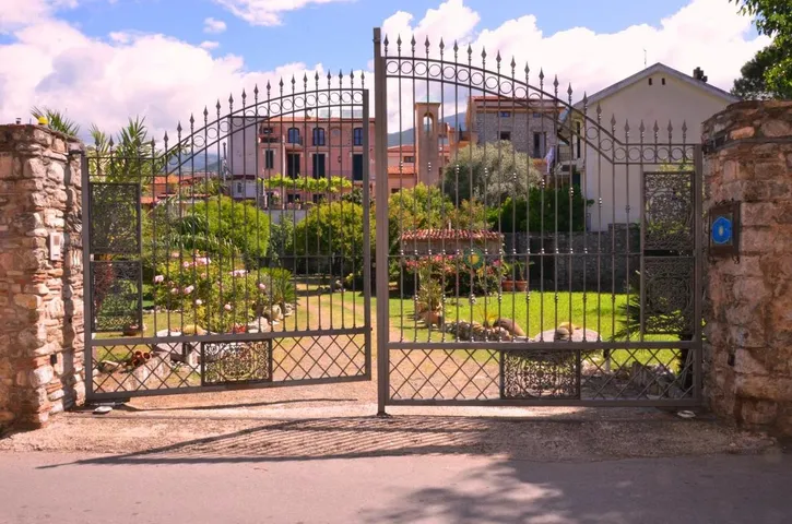 Hôtel pour 5 personnes, avec vue et jardin - 1