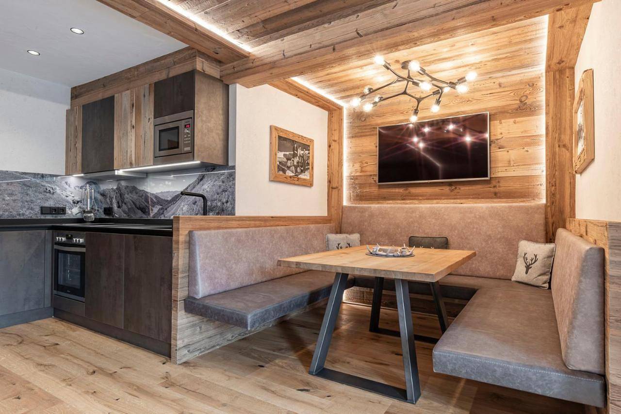 Geheel appartement, Laudegghof Ladis - Apartments with Castle Views in Ladis, Serfaus-Fiss-Ladis