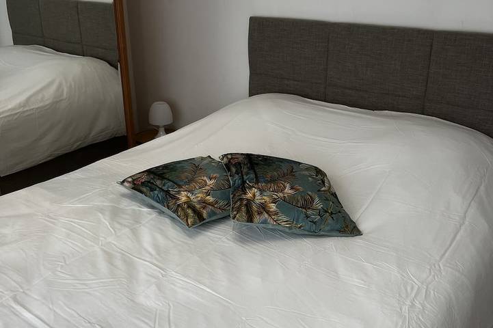 Appartamento intero, 94m2 air-conditioned apartment sea view, swimming pool 3 bedrooms 50m2 terrace Pkg in Cagnes-sur-Mer, Costa mediterranea (Francia)