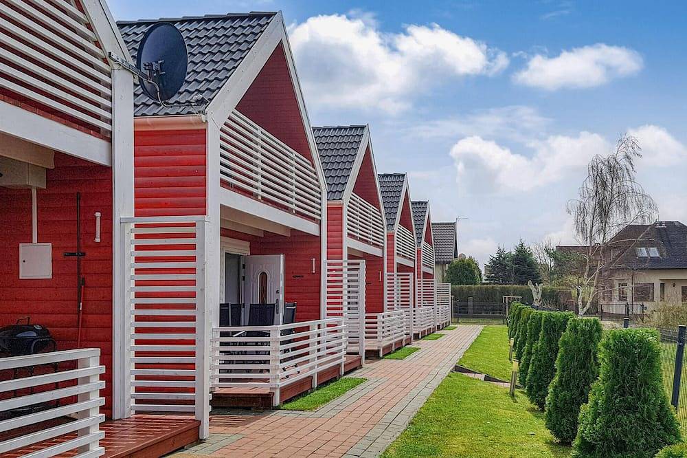 Nice home in Sianozety with Wifi in Ustronie Morskie, Baltic Sea Pomerania