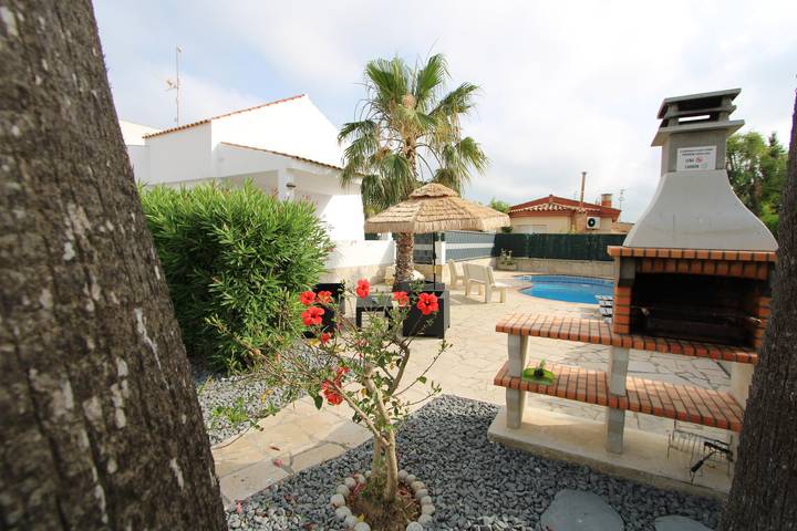 Chalet für 6 Personen, mit Garten und Terrasse in Riumar