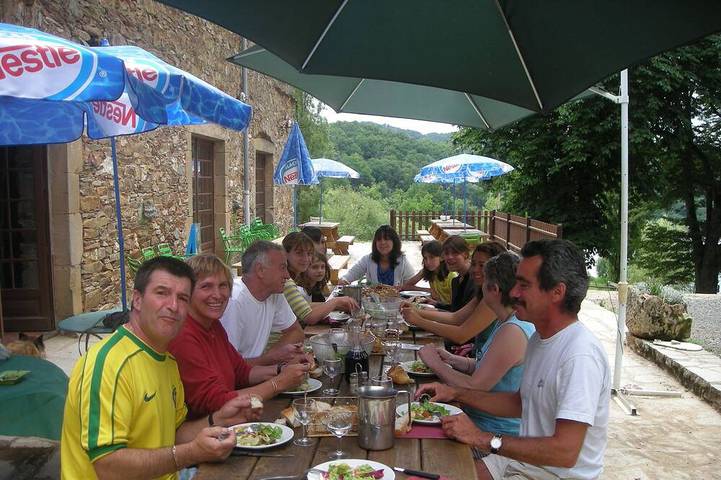 Gîte pour 5 personnes, avec terrasse et jardin, animaux acceptés à Mont-Roc - 4