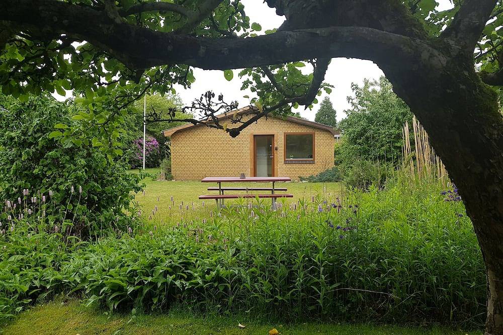 Hel leilighet, Central Apartment Billund - 500 m from Lego Adventures in Billund, Billundregionen