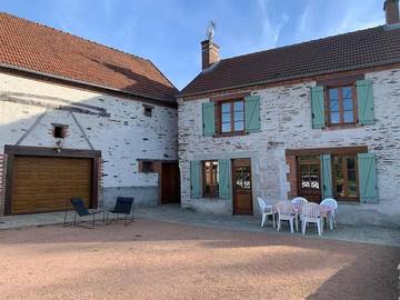 Gîte pour 10 personnes, avec vue et jardin à Bétête