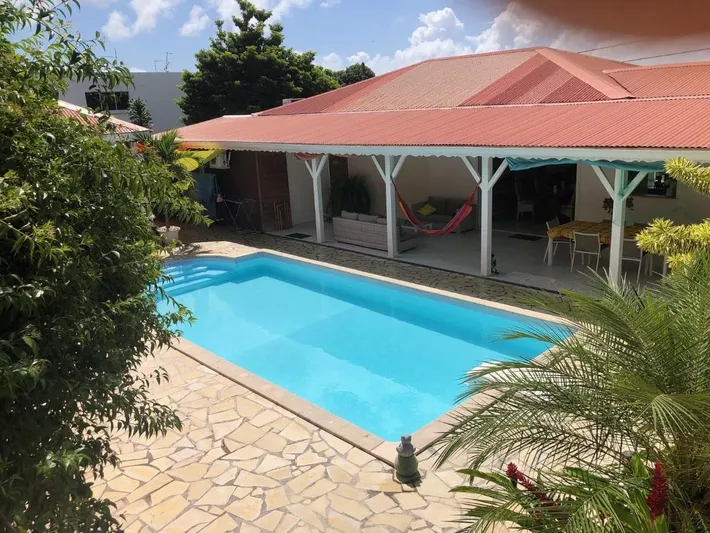 Apartamento de vacaciones para 2 personas, con jardín además de piscina y vistas - 1