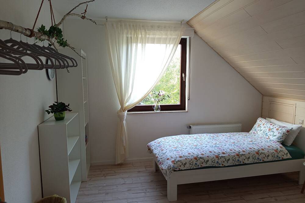 Ganze Wohnung, Licht & Natur: Deine Premium-Auszeit am Wald in Wiehl, Oberbergischer Kreis