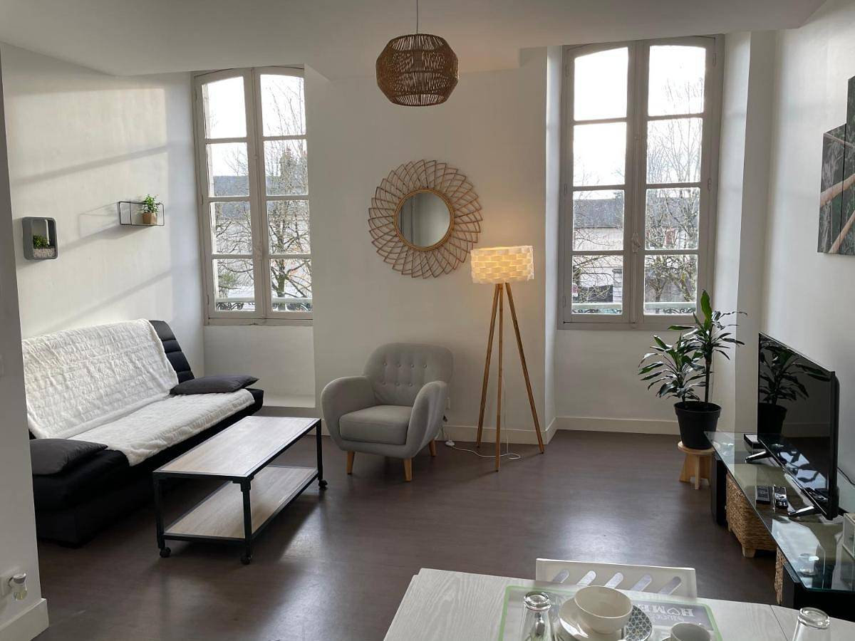 Appartement entier, One-Bedroom Apartment in Pau, Béarn