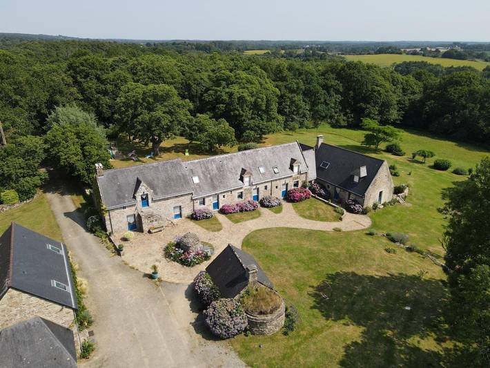 Gîte pour 4 personnes, avec jardin et terrasse à Treffléan - 3