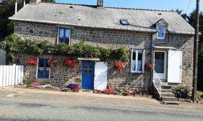 Gîte pour 4 personnes, avec jardin à Saint-Mars-sur-Colmont