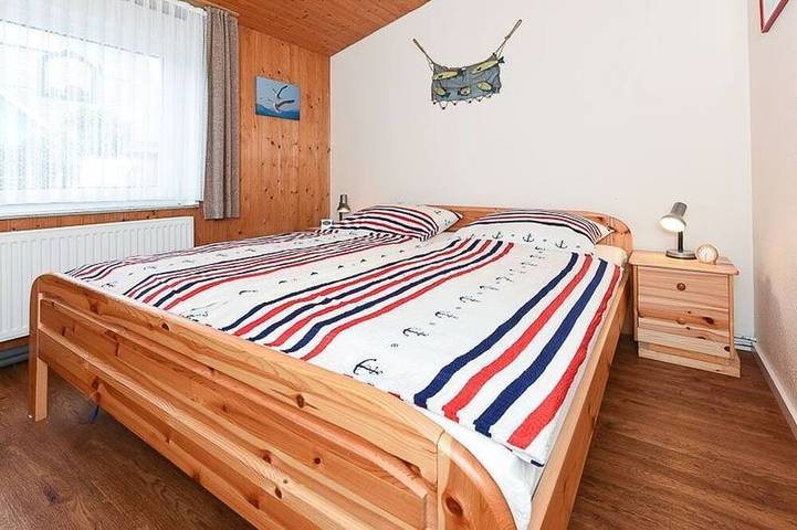 Ferienhaus für 4 Personen, mit Garten und Terrasse in Bensersiel - 2