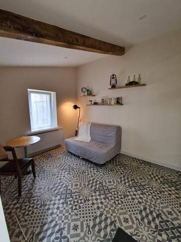 Gîte pour 2 personnes, avec jardin à Touvre