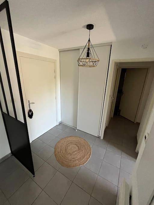 Appartement entier, Joli appt 45 m2 avec terrasse in Lunel, Côte méditerranéenne (France)