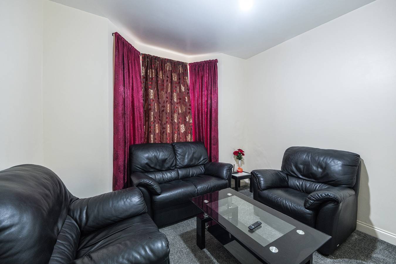 House - Sleeps 8 - Garden - Short Walk to Station in Waltham Forest, London