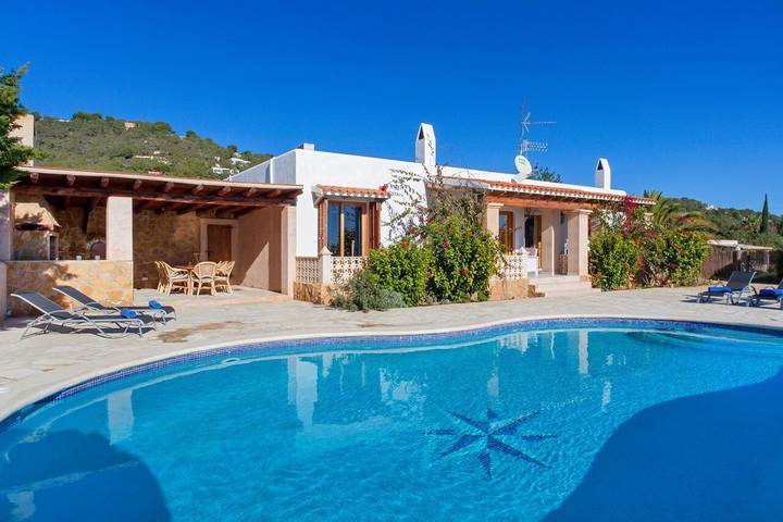 Maison de vacances pour 5 personnes, avec piscine et vue ainsi que terrasse et jardin